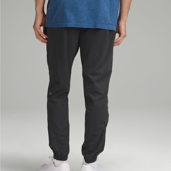 LULULEMON NEW WITH TAGS Pace Breaker Jogger Regular - Picture 2 of 4